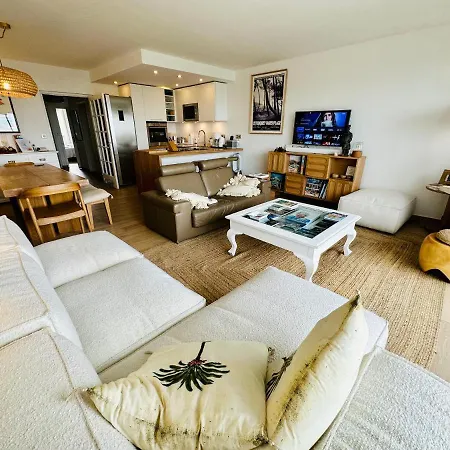 Apartment Beach, Front De Mer&garage *