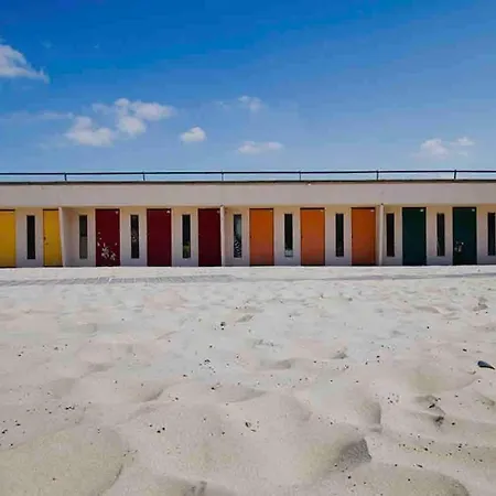 Beach, Front De & Garage Lägenhet *